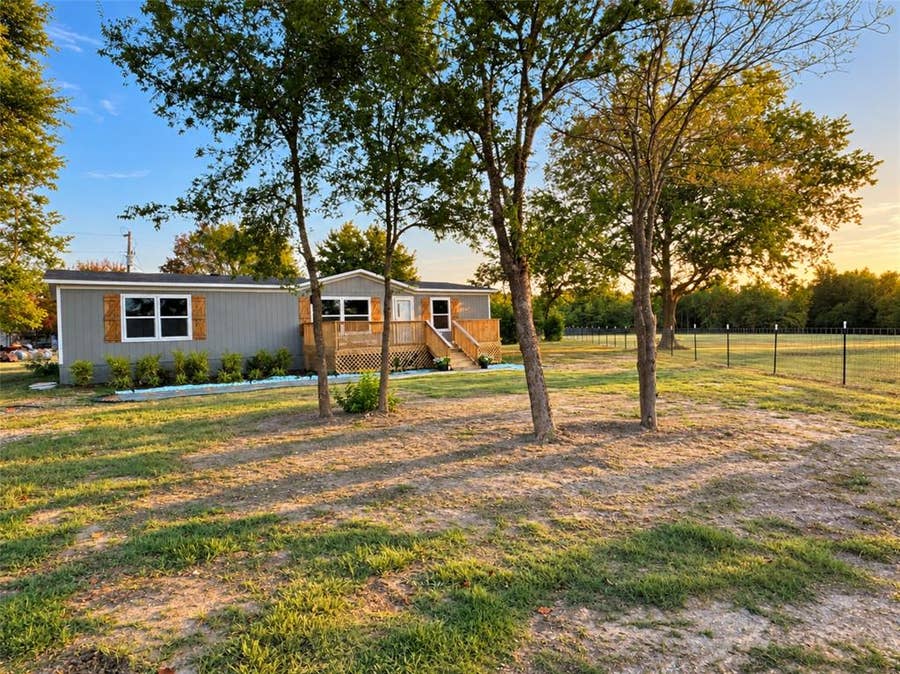 Property photo for 256 County Road 3101, Greenville, TX