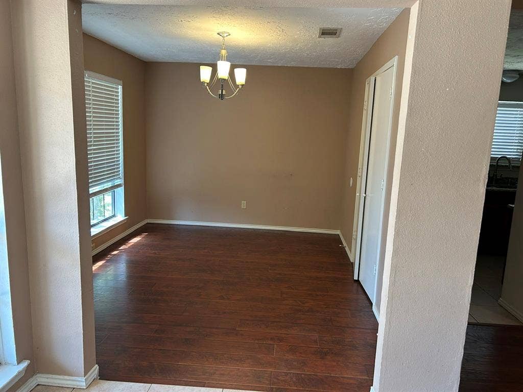 1125 Glyndon Drive, Plano, TX 75023 1125 Glyndon Drive, Plano, TX 75023
