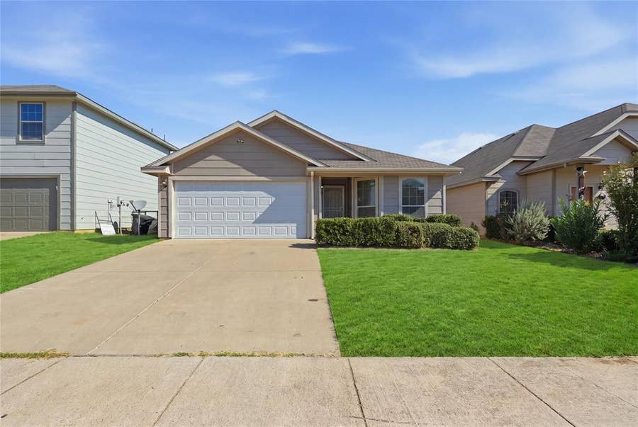 Property photo for 1509 Sierra Estate Trail, Fort Worth, TX