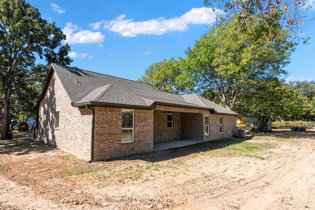 128 Autumn Wood Trail, Gun Barrel City, TX 75156 128 Autumn Wood Trail, Gun Barrel City, TX 75156
