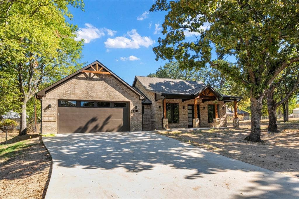 128 Autumn Wood Trail, Gun Barrel City, TX 75156 128 Autumn Wood Trail, Gun Barrel City, TX 75156
