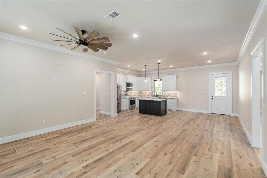 128 Autumn Wood Trail, Gun Barrel City, TX 75156 128 Autumn Wood Trail, Gun Barrel City, TX 75156