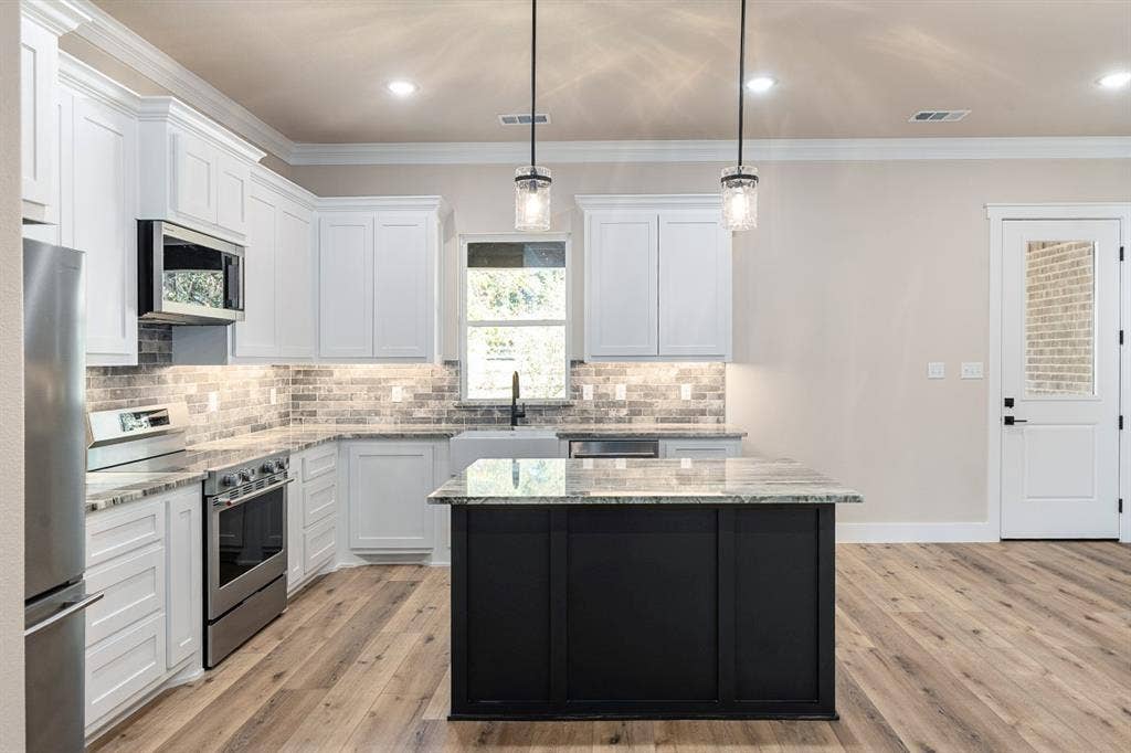 128 Autumn Wood Trail, Gun Barrel City, TX 75156 128 Autumn Wood Trail, Gun Barrel City, TX 75156