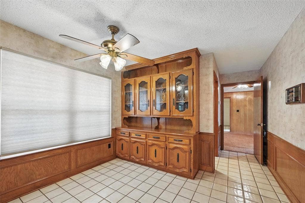 9719 Amberley Drive, Dallas, TX 75243 9719 Amberley Drive, Dallas, TX 75243