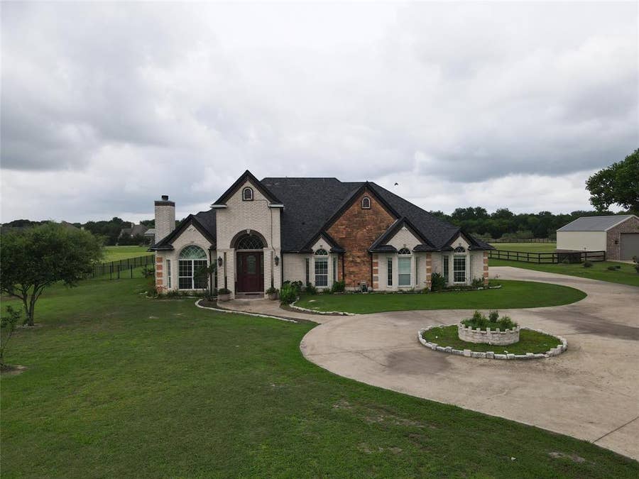 Property photo for 624 Horseshoe Bend, Royse City, TX