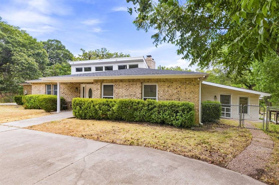 Property photo for 6049 W Red Bird Lane, Dallas, TX