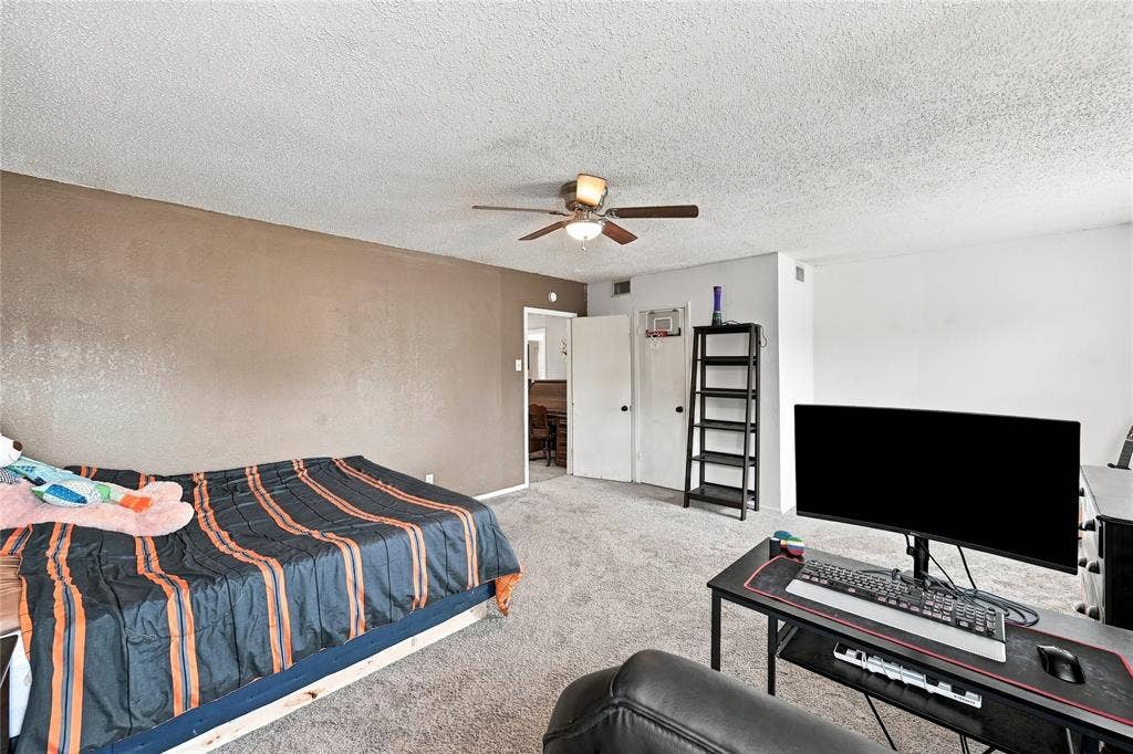 411 W 3rd Street, Maypearl, TX 76064 411 W 3rd Street, Maypearl, TX 76064