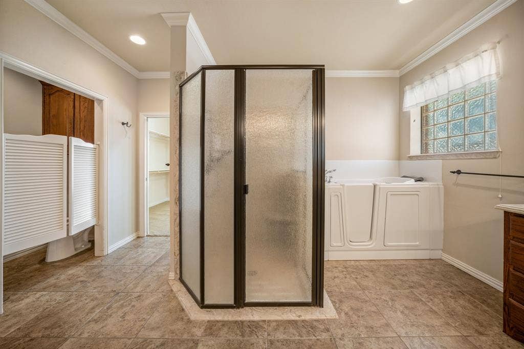 811 Amherst Drive, Waxahachie, TX 75165 811 Amherst Drive, Waxahachie, TX 75165