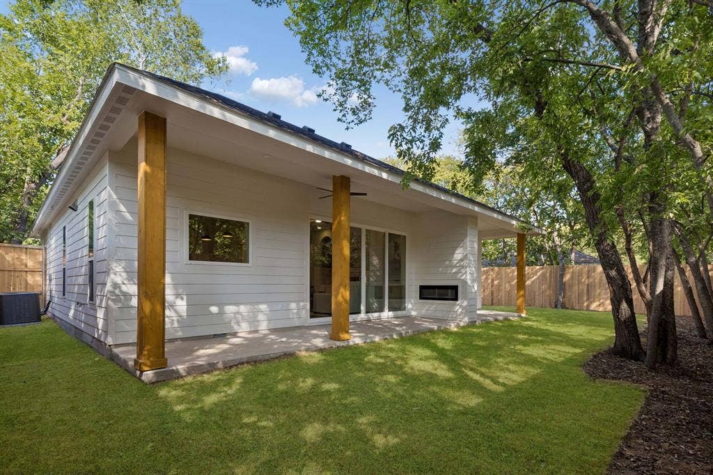 202 Rosa Street, Waxahachie, TX 75165 202 Rosa Street, Waxahachie, TX 75165
