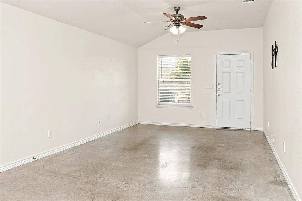 6015 Amelia Earhart Boulevard, #B, Killeen, TX 76543 6015 Amelia Earhart Boulevard, #B, Killeen, TX 76543