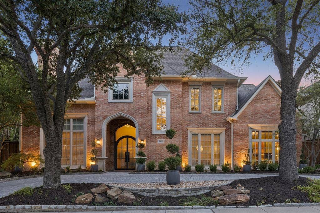 1401 Eastwick Lane, Plano, TX 75093