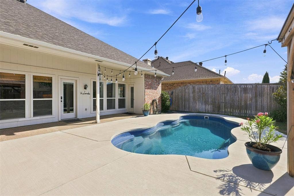 2416 Redfield Drive, Plano, TX 75025
