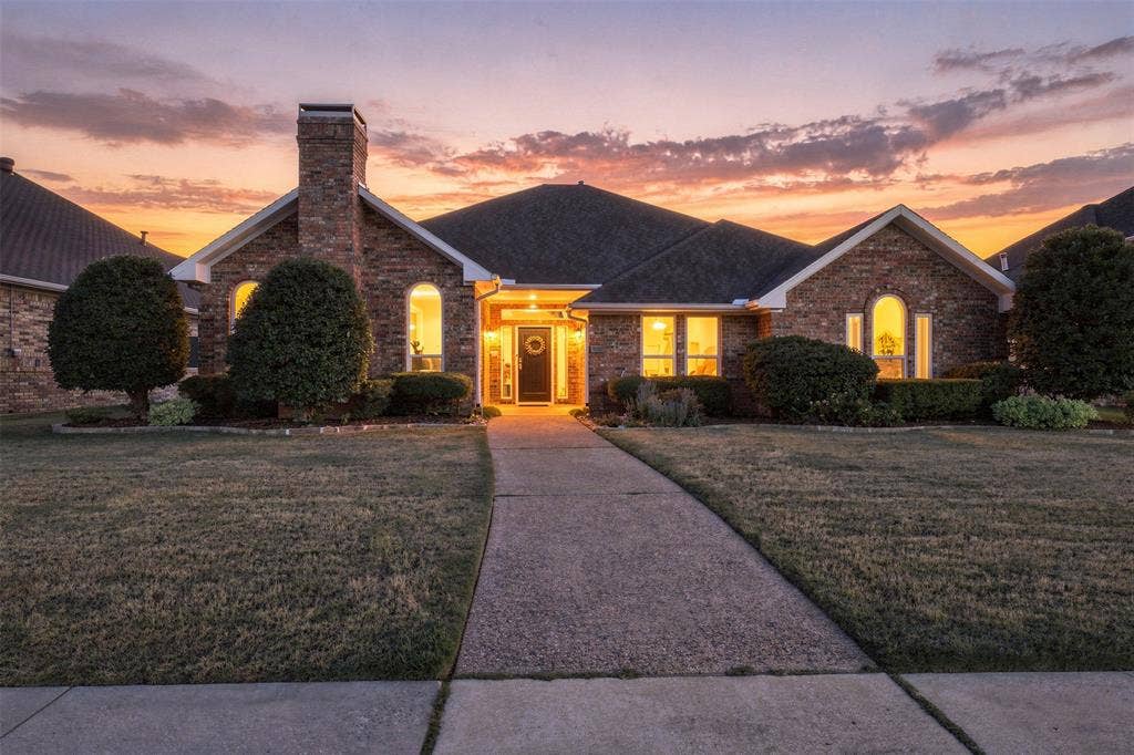 2416 Redfield Drive, Plano, TX 75025
