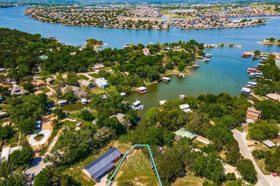 Property photo for 1306 Keechi Trail, Granbury, TX