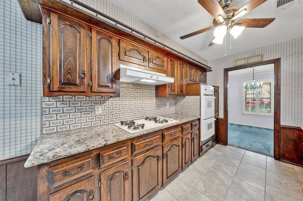 1606 Clear Point Drive, Garland, TX 75041 1606 Clear Point Drive, Garland, TX 75041