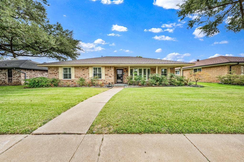 1606 Clear Point Drive, Garland, TX 75041 1606 Clear Point Drive, Garland, TX 75041