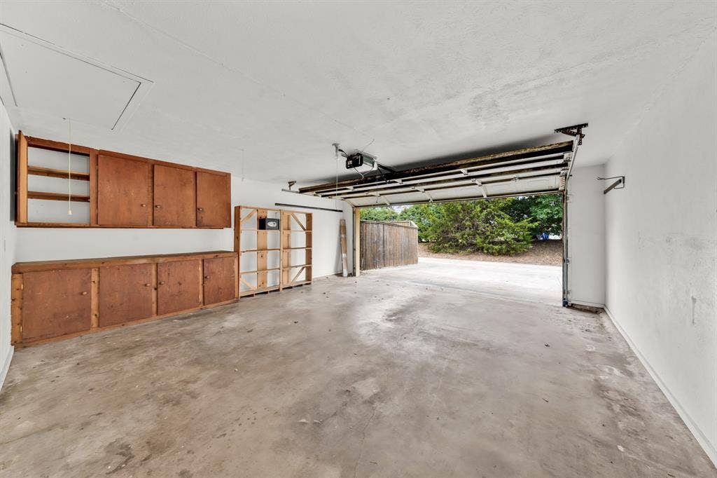 1606 Clear Point Drive, Garland, TX 75041 1606 Clear Point Drive, Garland, TX 75041