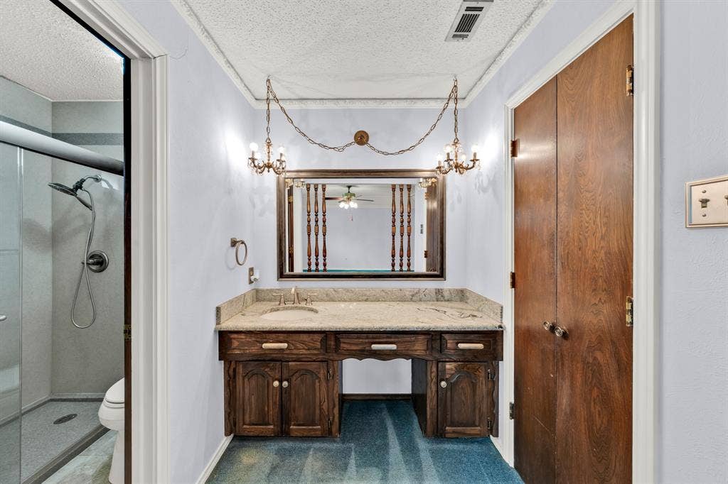 1606 Clear Point Drive, Garland, TX 75041 1606 Clear Point Drive, Garland, TX 75041