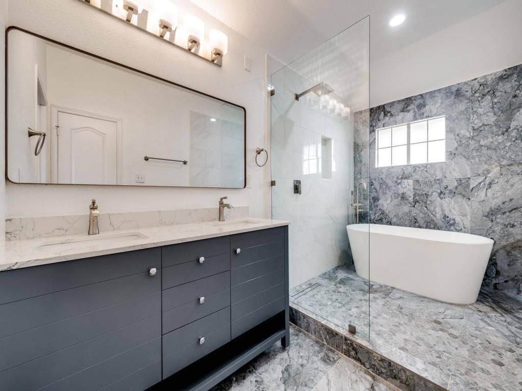 6551 Fairlawn Drive, Frisco, TX 75035 Ensuite Updated Primary bathroom.
