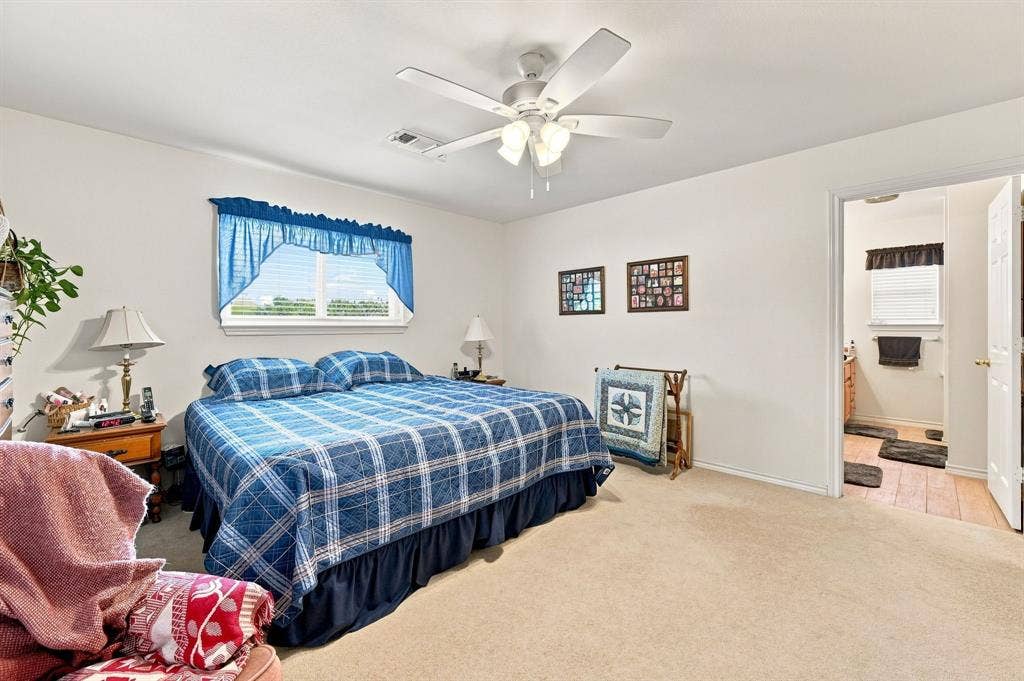 706 Georgetown Road, Ovilla, TX 75154