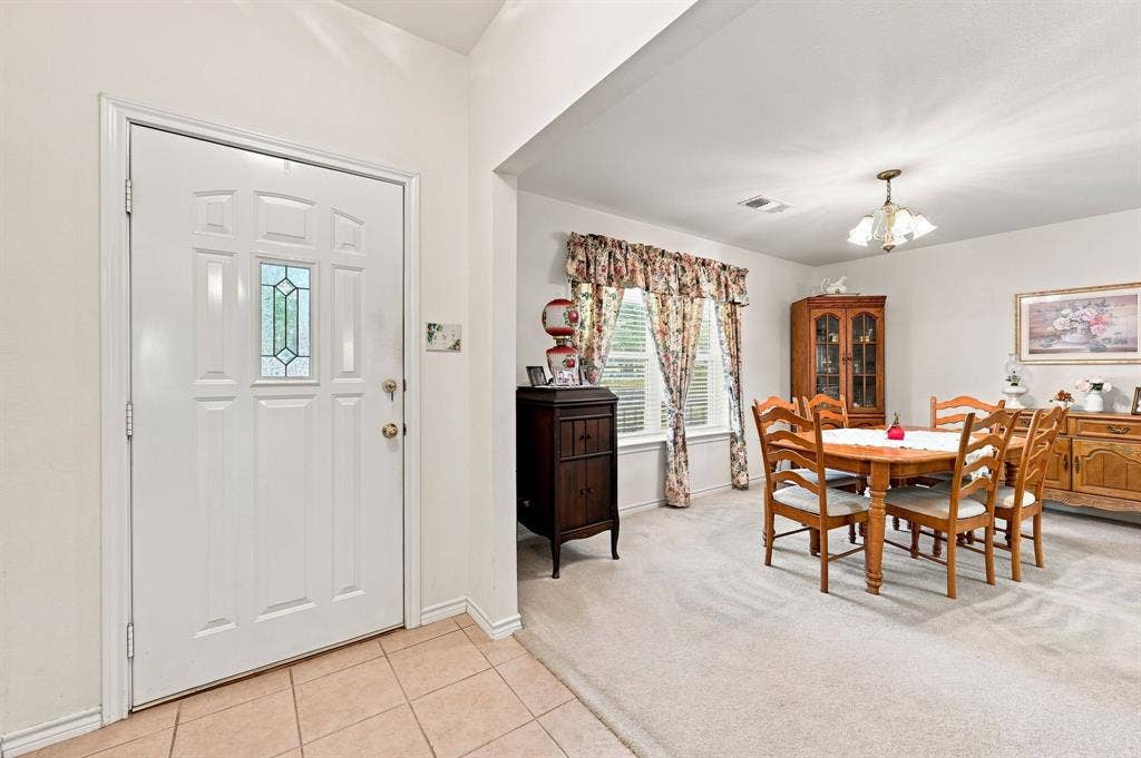 706 Georgetown Road, Ovilla, TX 75154