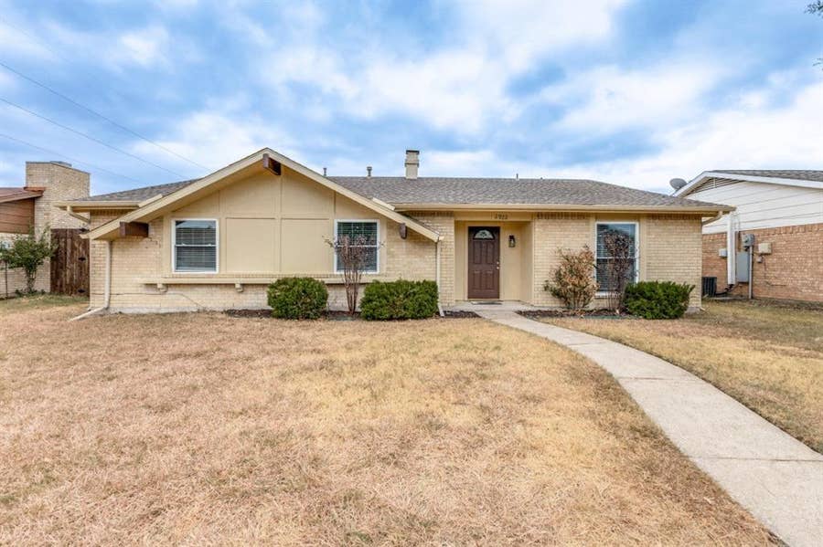 Property photo for 2922 Fair Meadow Drive, Garland, TX
