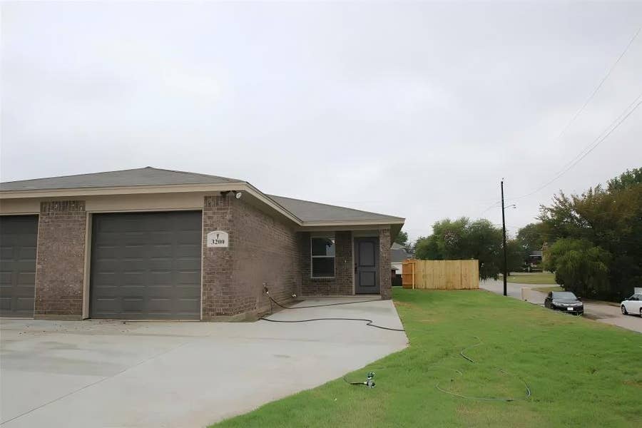 Property photo for 3200 Cherry Lane, Fort Worth, TX