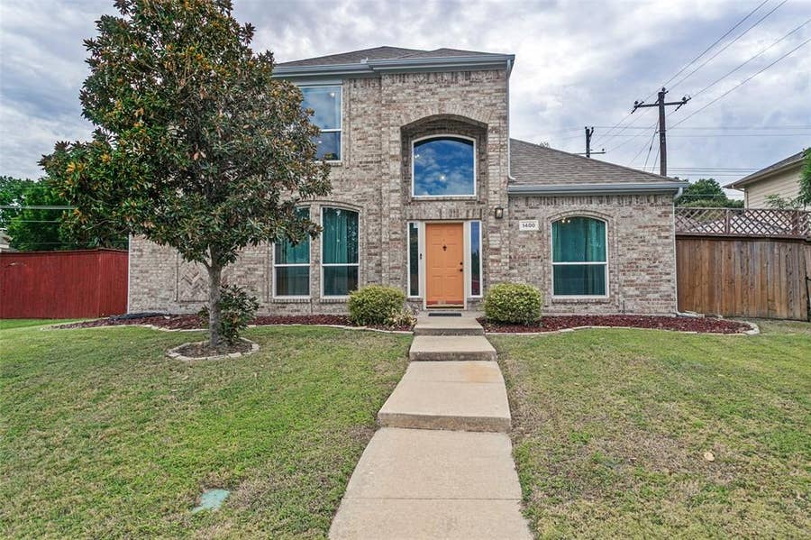 Property photo for 1400 Wentworth Drive, Lewisville, TX