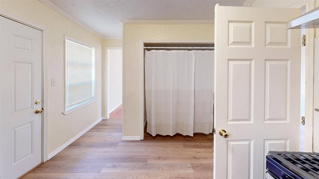 12225 Schroeder Road, Dallas, TX 75243