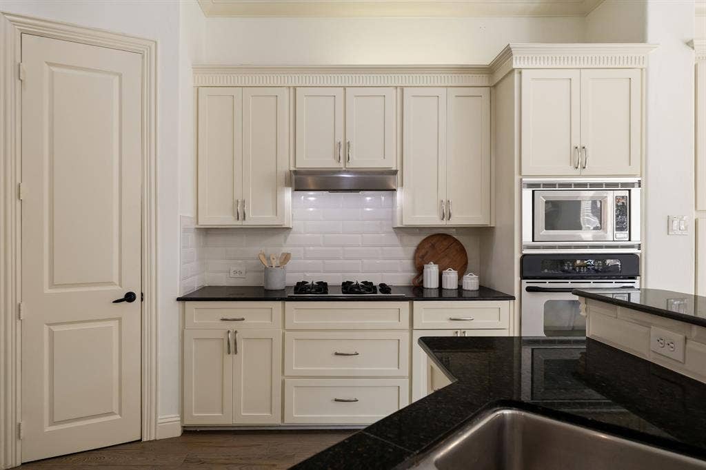 8340 Library Street, Frisco, TX 75034 8340 Library Street, Frisco, TX 75034