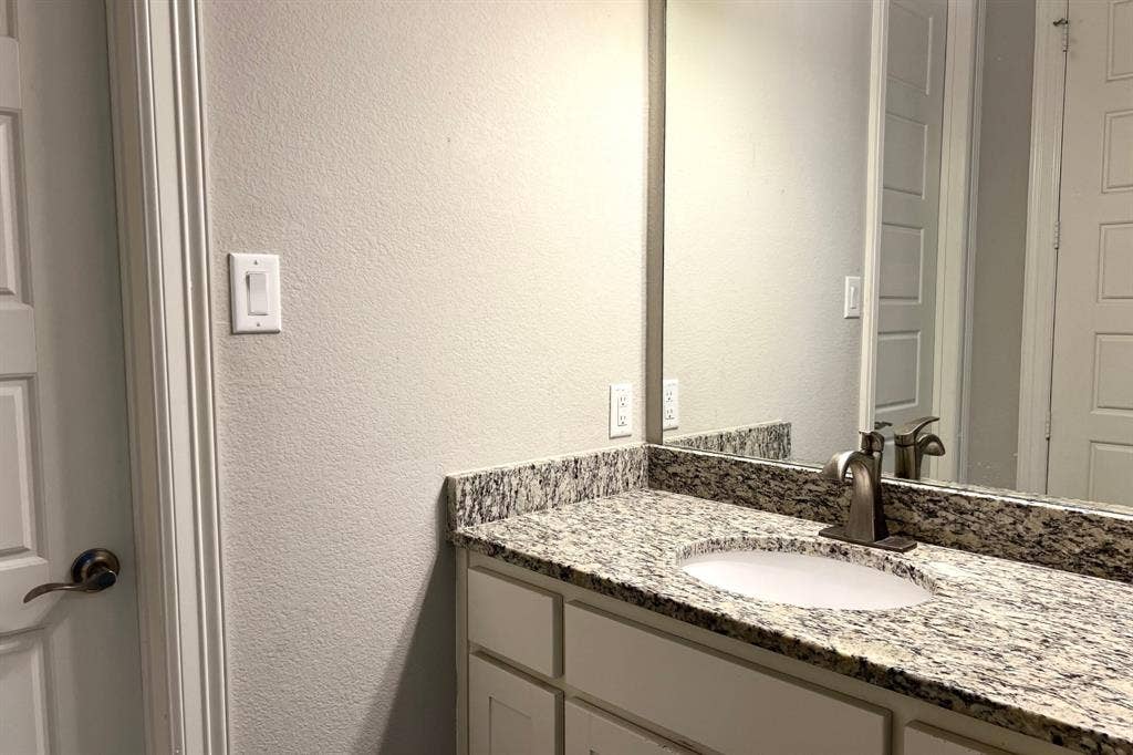 880 Saint Peter Lane, Prosper, TX 75078 880 Saint Peter Lane, Prosper, TX 75078