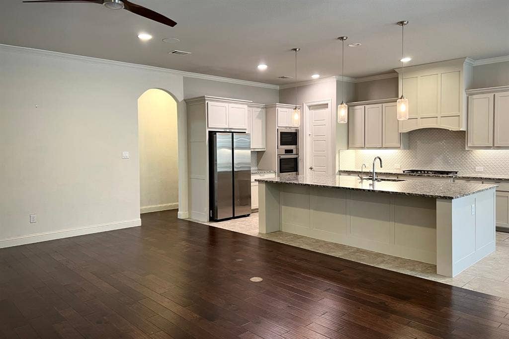 880 Saint Peter Lane, Prosper, TX 75078 880 Saint Peter Lane, Prosper, TX 75078