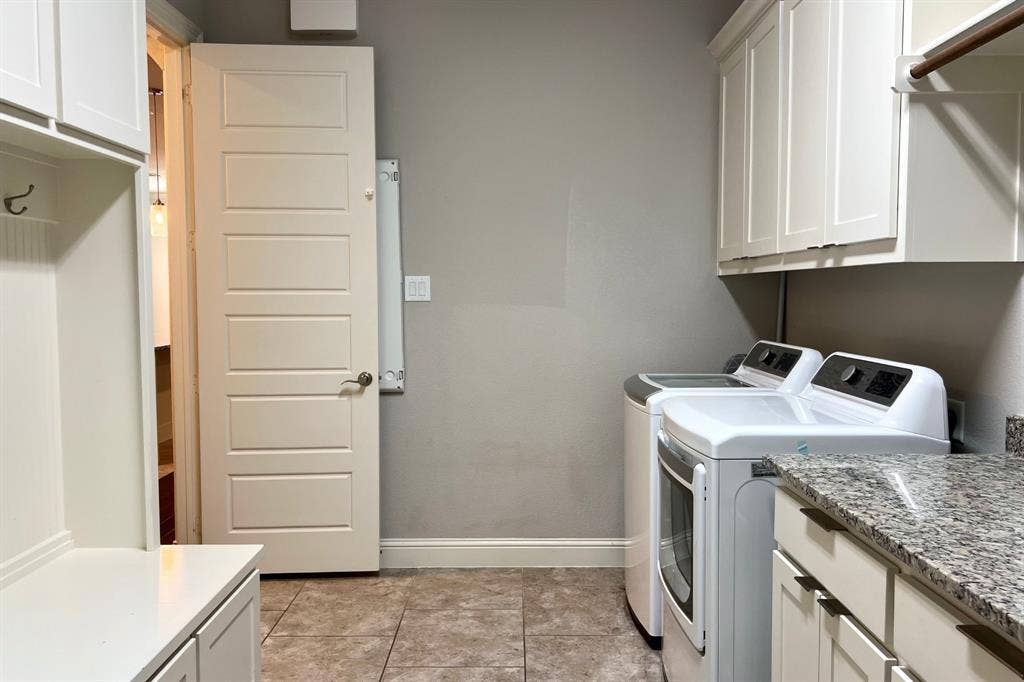 880 Saint Peter Lane, Prosper, TX 75078 880 Saint Peter Lane, Prosper, TX 75078