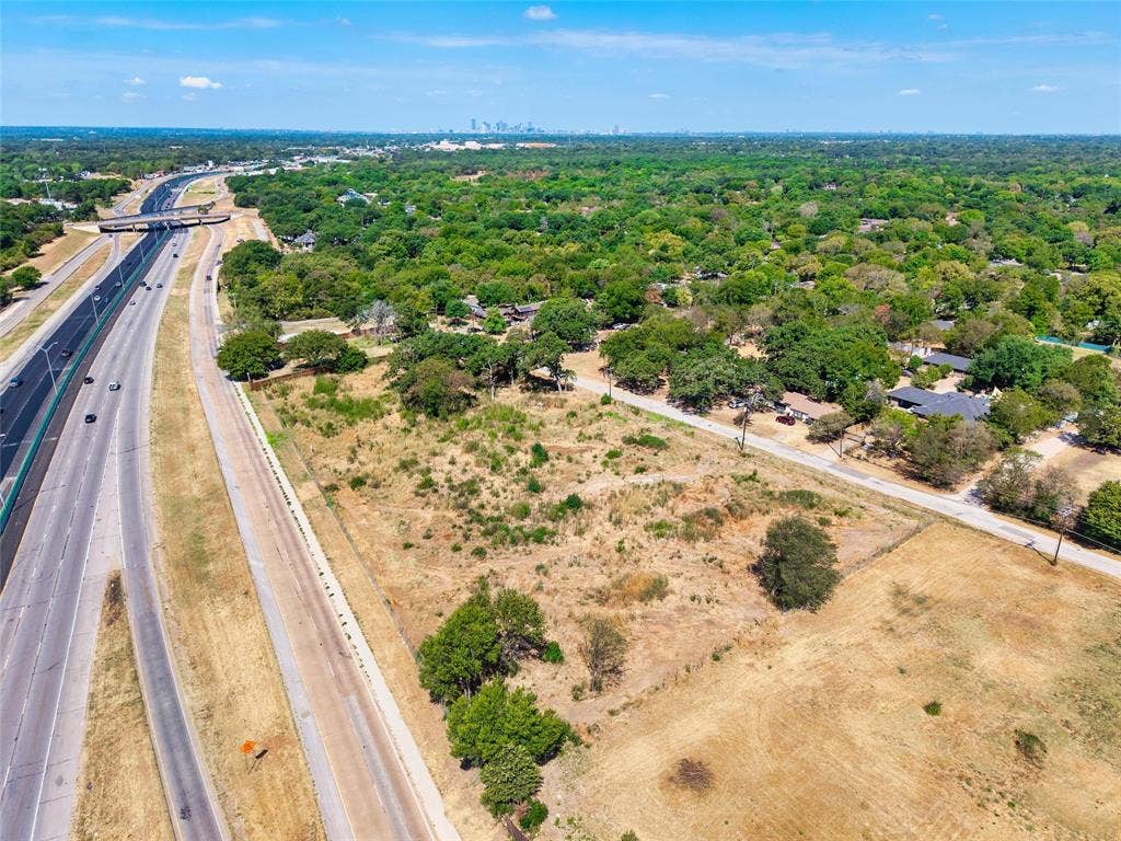 9508 Silver Falls Boulevard, Dallas, TX 75217 9508 Silver Falls Boulevard, Dallas, TX 75217