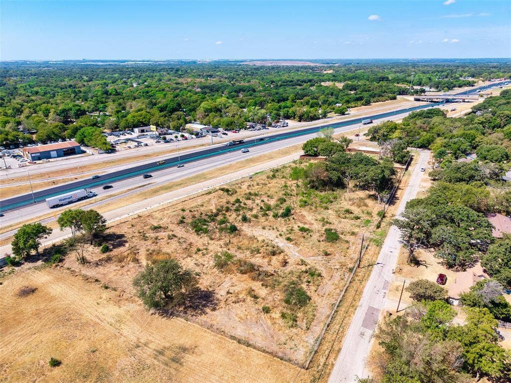 9508 Silver Falls Boulevard, Dallas, TX 75217 9508 Silver Falls Boulevard, Dallas, TX 75217