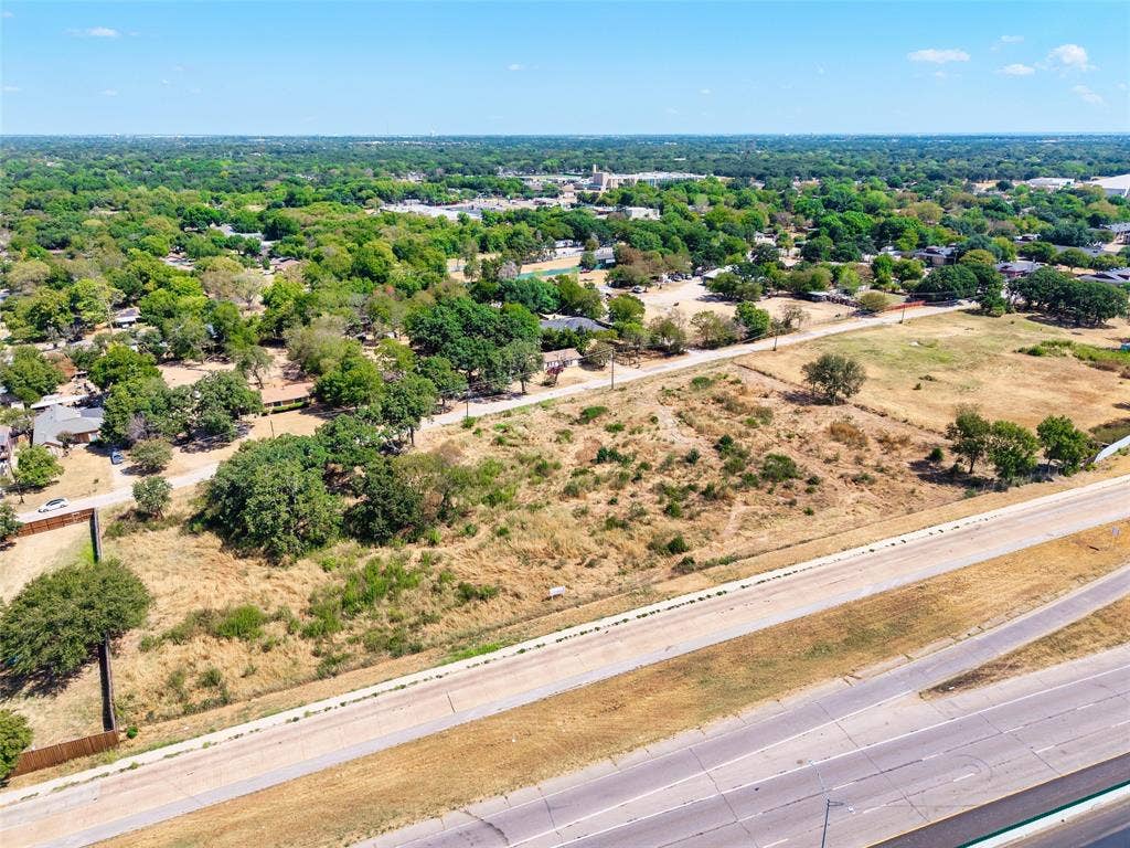 9508 Silver Falls Boulevard, Dallas, TX 75217 9508 Silver Falls Boulevard, Dallas, TX 75217