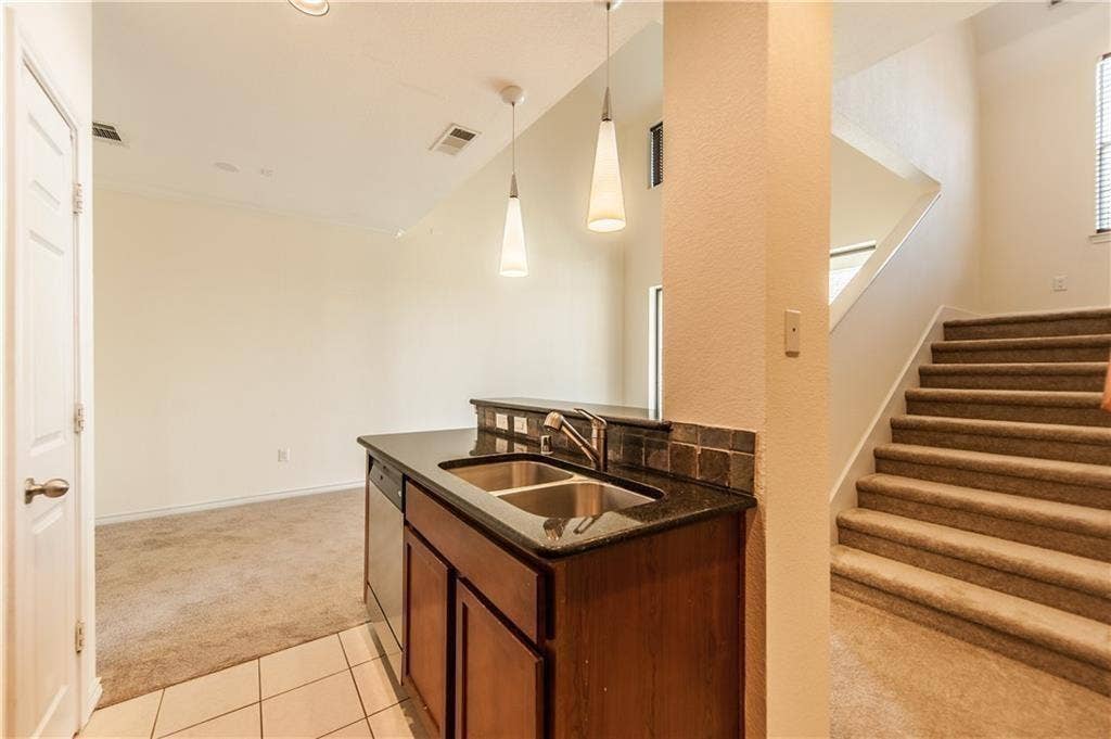 2012 Azure Pointe, Richardson, TX 75080 2012 Azure Pointe, Richardson, TX 75080