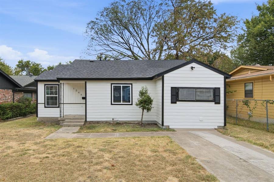 Property photo for 1244 E Mulkey Street, Fort Worth, TX