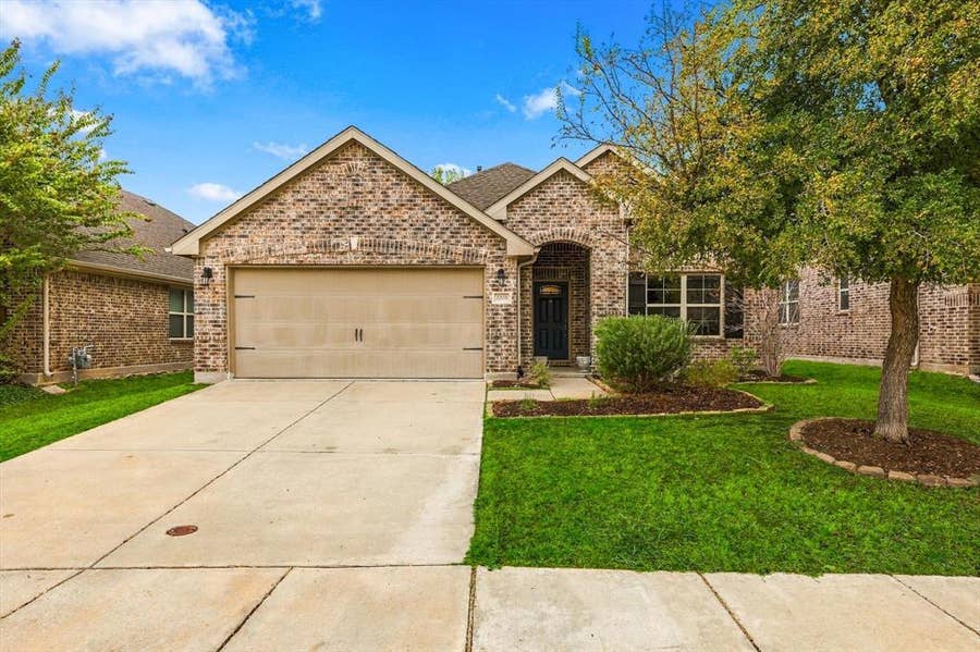 Property photo for 2008 Rosebury Lane, Forney, TX