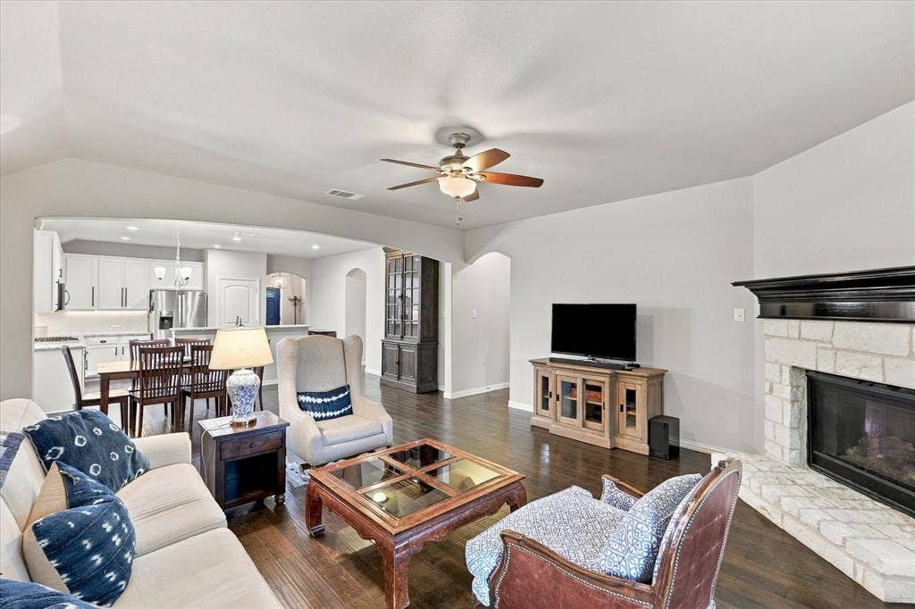 2008 Rosebury Lane, Forney, TX 75126