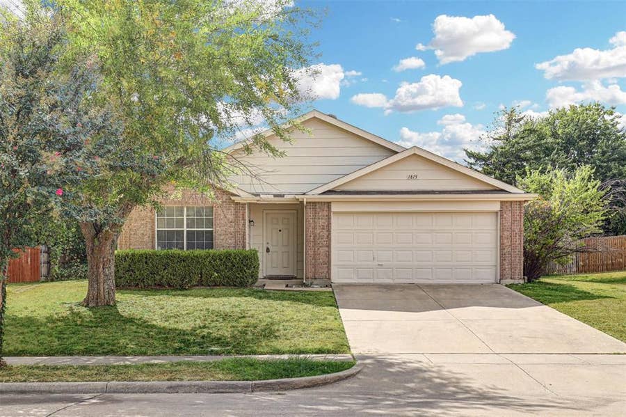 Property photo for 1815 Citadel Drive, Glenn Heights, TX