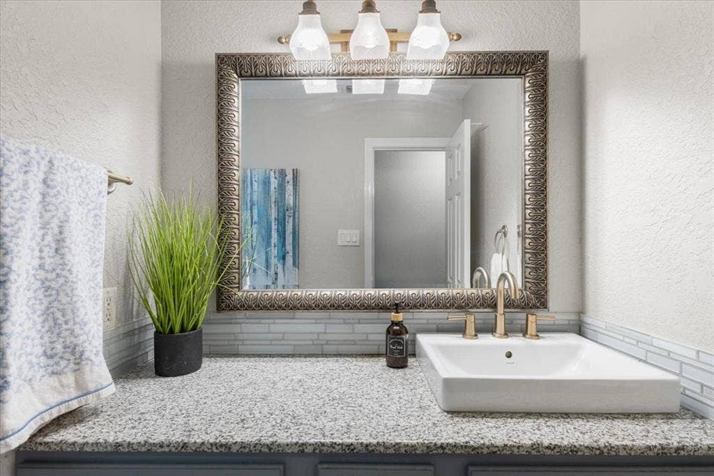 1715 Leisure Lane, Hideaway, TX 75771 1715 Leisure Lane, Hideaway, TX 75771