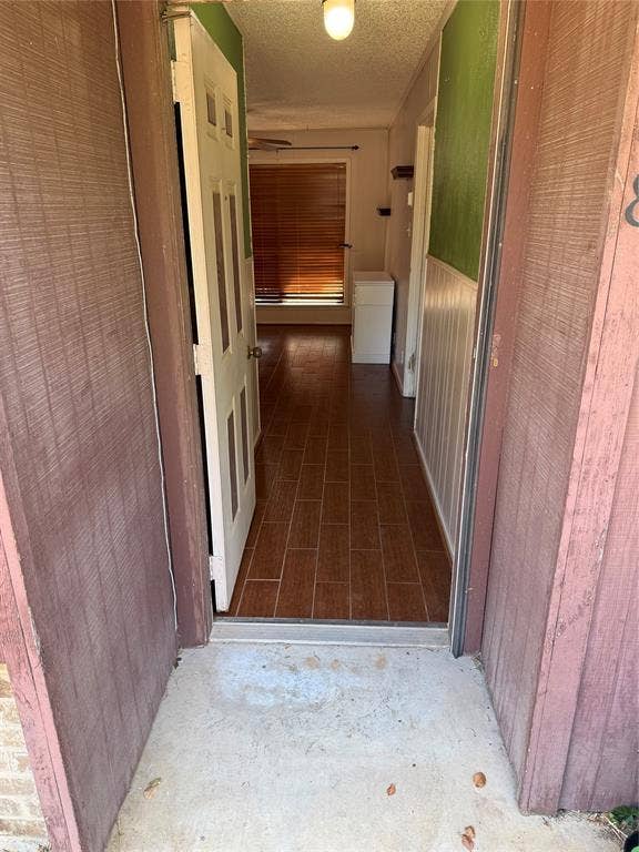 408 Hillcreek Drive, Whitehouse, TX 75791 Welcome in!