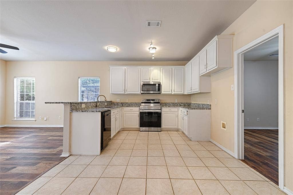 8659 Holly Street, Frisco, TX 75034 8659 Holly Dining