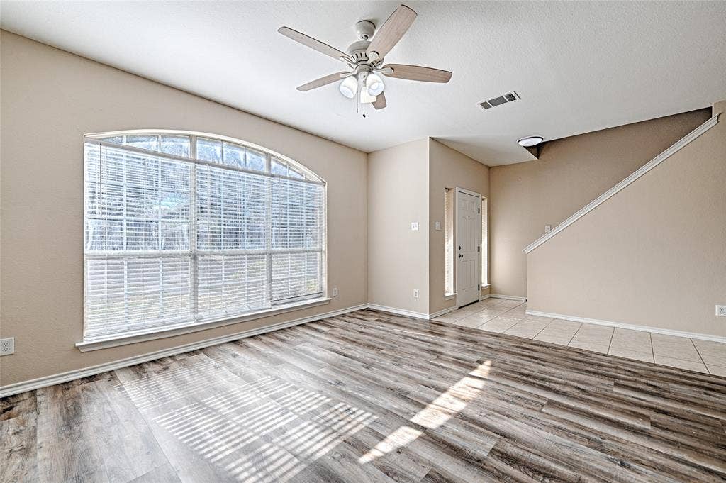 8659 Holly Street, Frisco, TX 75034 8661 Holly Living Room