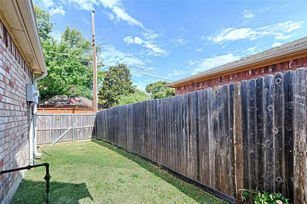 8659 Holly Street, Frisco, TX 75034 8661 Holly Backyard