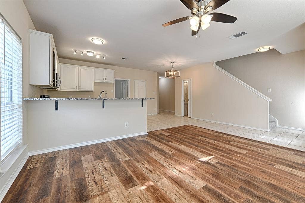 8659 Holly Street, Frisco, TX 75034 8659 Holly Livingroom