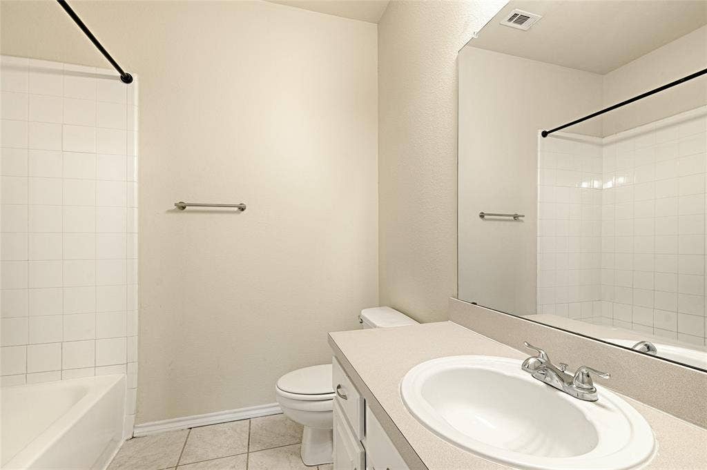 8659 Holly Street, Frisco, TX 75034 8659 Master bathroom