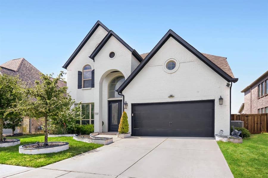 Property photo for 1211 Rushcroft Way, Forney, TX