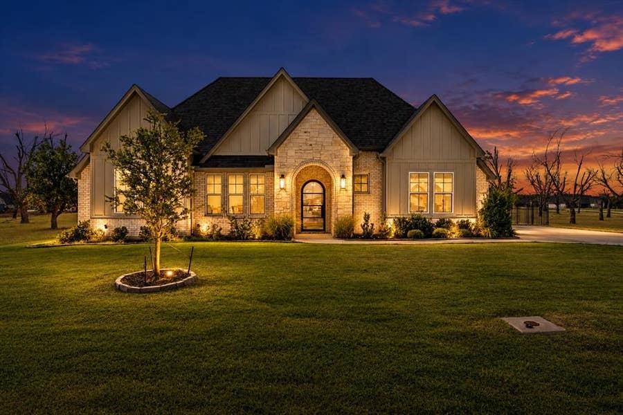 Property photo for 2703 Village Road, Granbury, TX